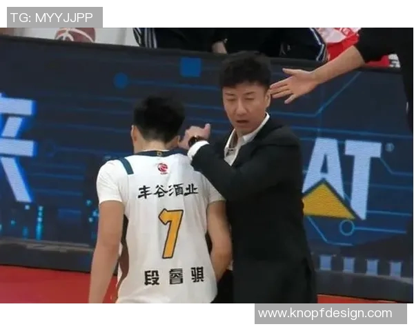 韩硕：从电竞新星到行业领军人物的成长之路与未来展望