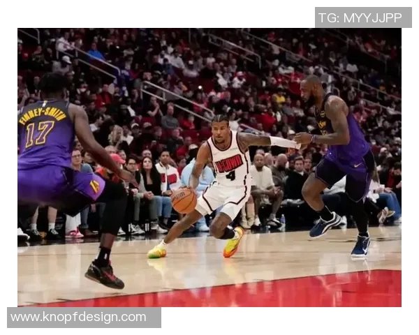 2003年火箭与湖人精彩对决回顾CCTV全程直播经典瞬间再现 2003年火箭与湖人精彩对决回顾CCTV全程直播经典瞬间再现